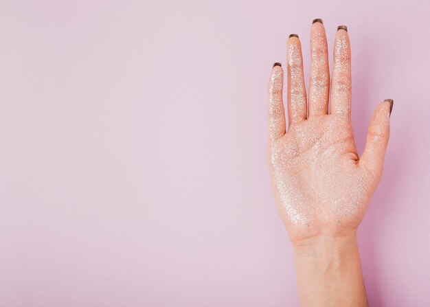 Jak wybrać doskonały produkt do pielęgnacji skóry dłoni?